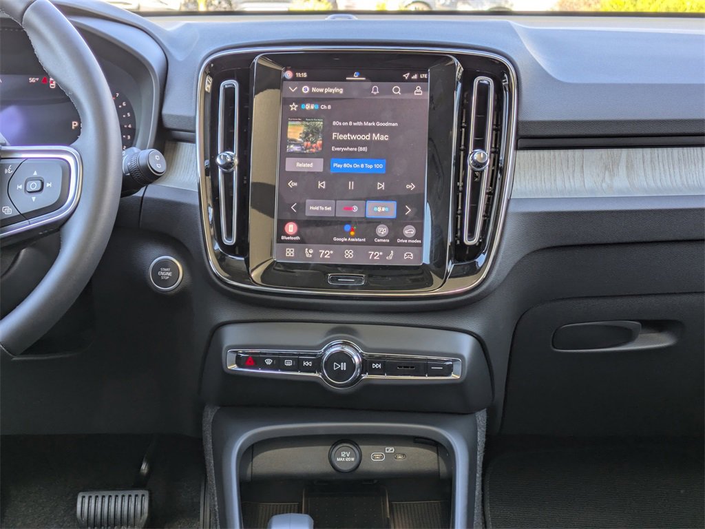 Used 2026 Volvo XC40 B4 Core image 20