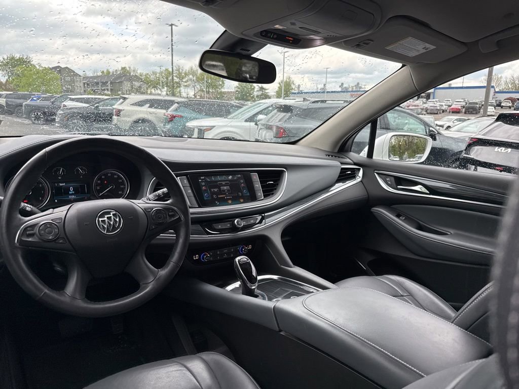 Used 2018 Buick Enclave Premium AWD/4WD image 35