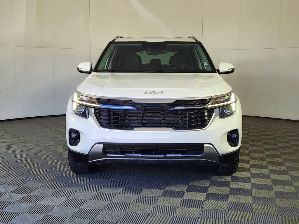 Used 2024 Kia Seltos EX AWD/4WD image 2