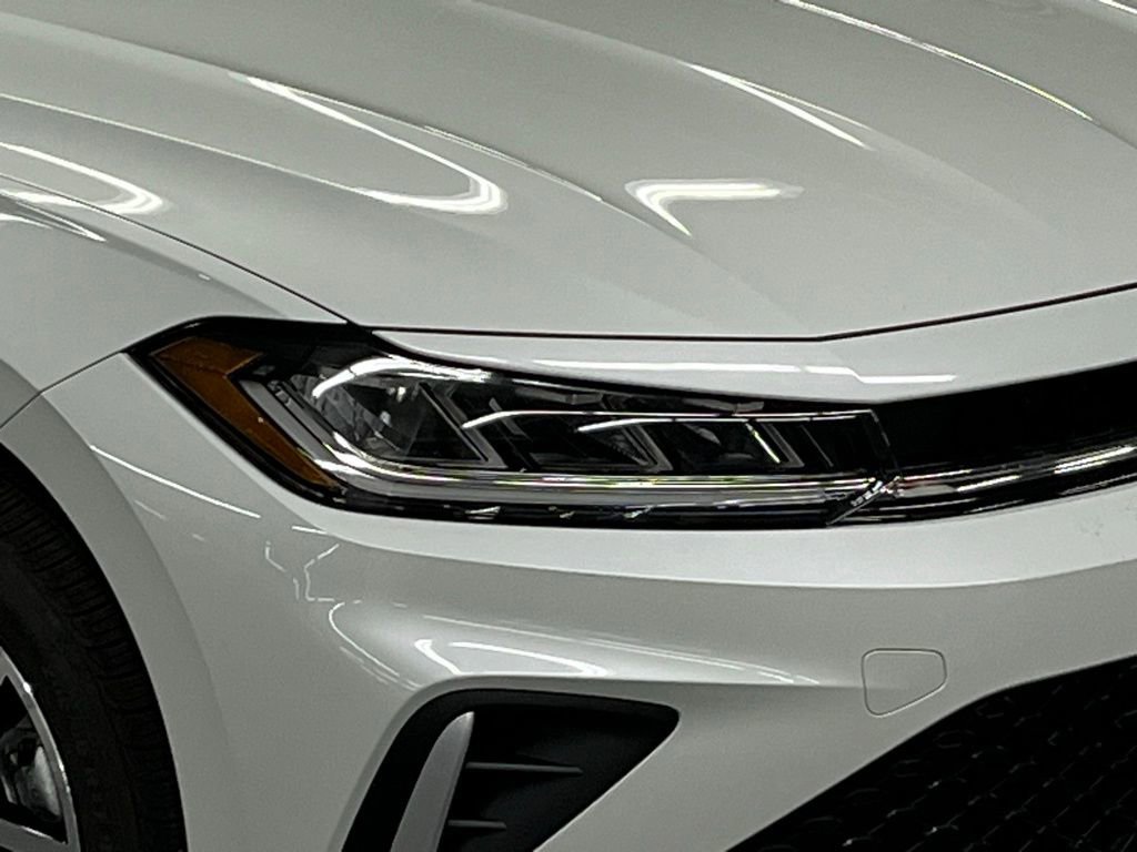 New 2026 Volkswagen Jetta SE FWD image 39