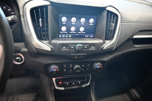 Used 2024 GMC Terrain SLE w/ Driver Convenience Package FWD image 12