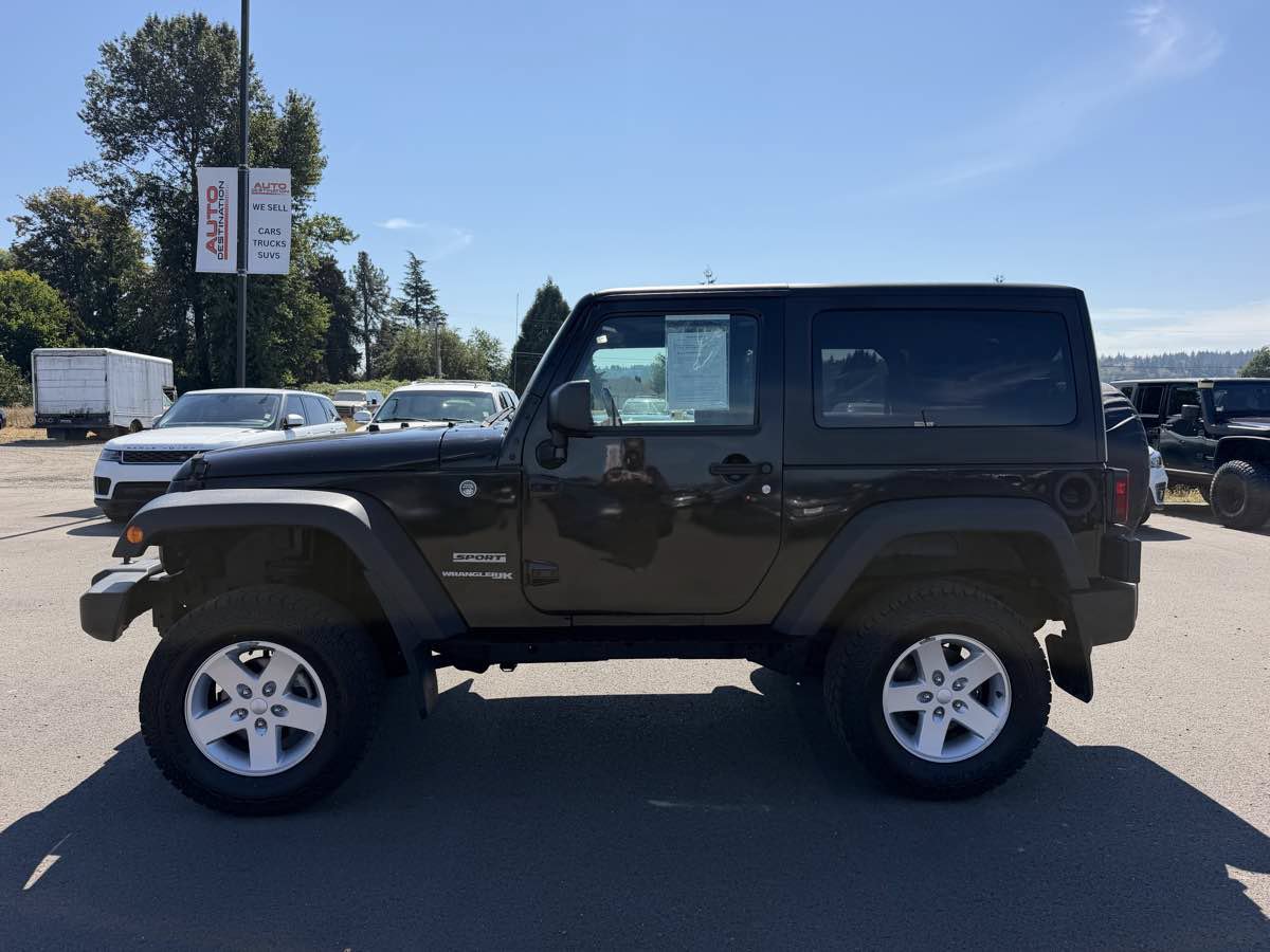 Used 2018 Jeep Wrangler Sport w/ Quick Order Package 24S AWD/4WD image 5