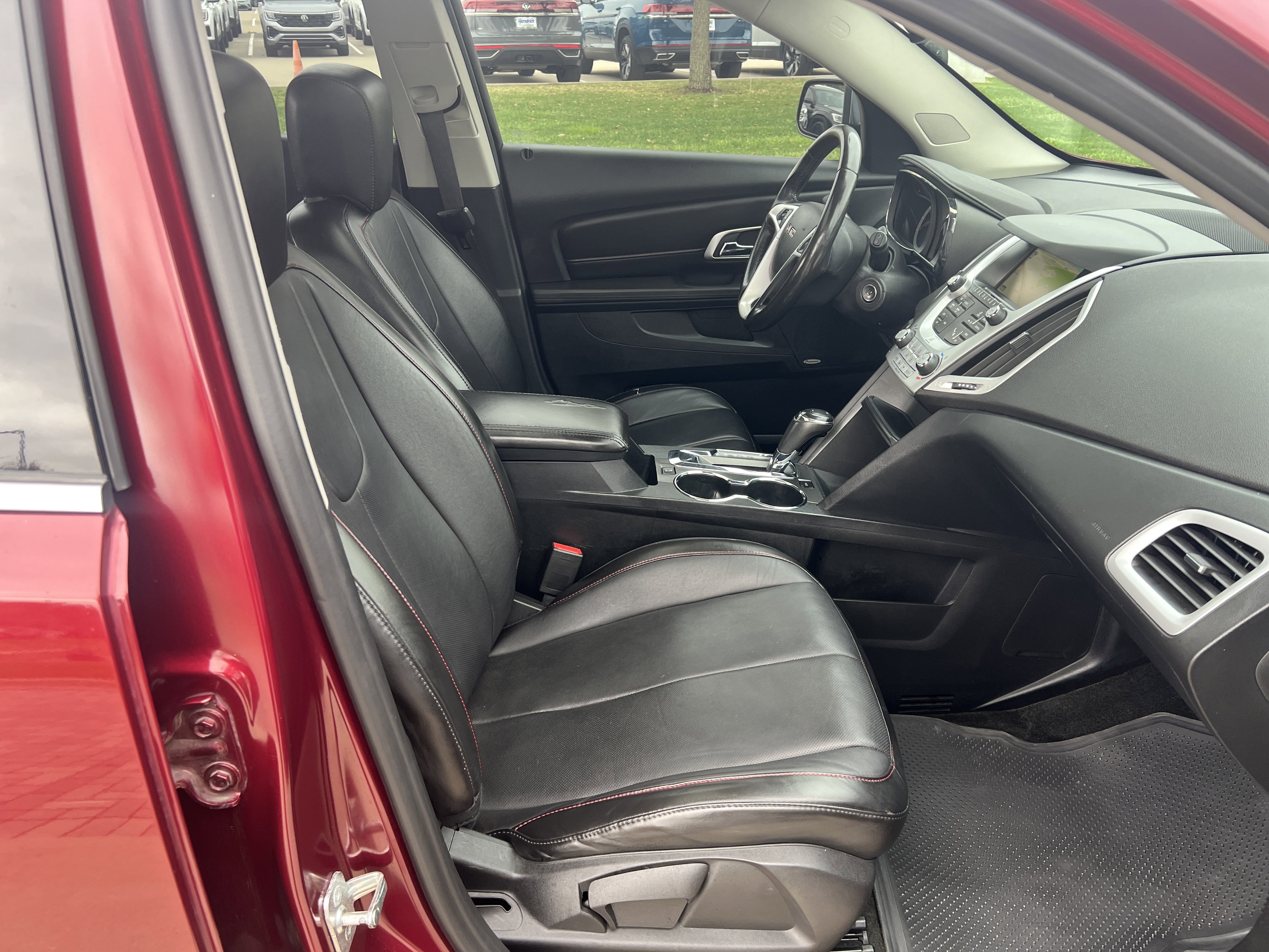 Used 2017 GMC Terrain SLT w/ Open Road Package image 30