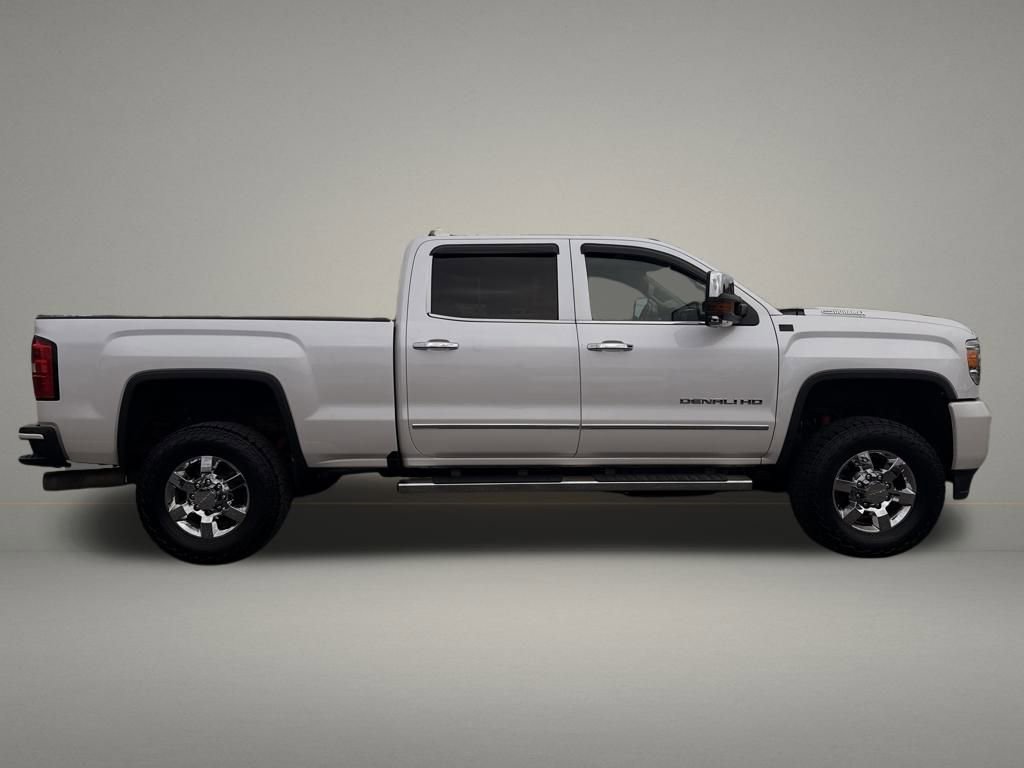 Used 2018 GMC Sierra 3500 Denali w/ Duramax Plus Package image 6