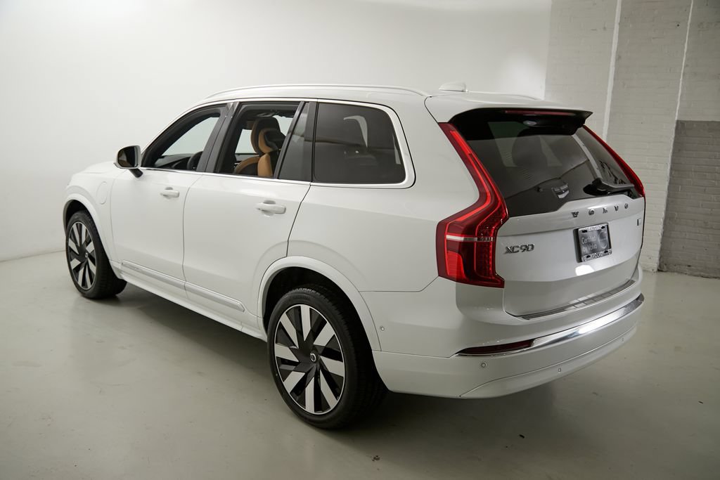 Certified 2023 Volvo XC90 T8 Ultimate w/ Lounge Package AWD/4WD image 7