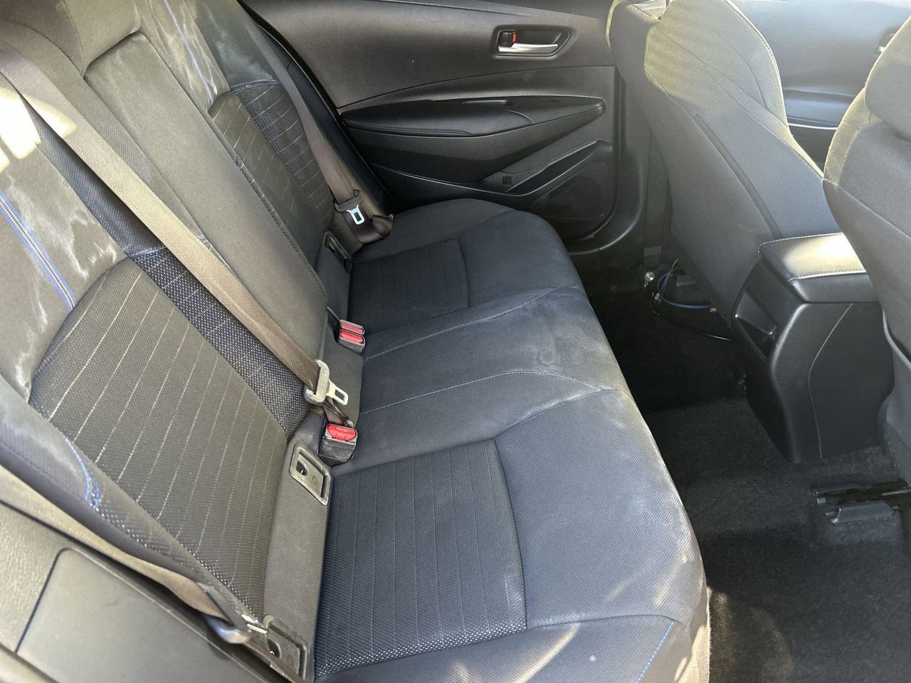 Used 2021 Toyota Corolla SE w/ Carpet Mat Package (TMS) image 9