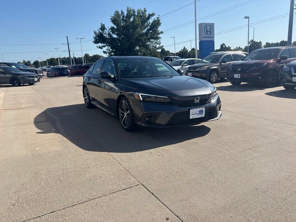 Certified 2023 Honda Civic Touring image 3