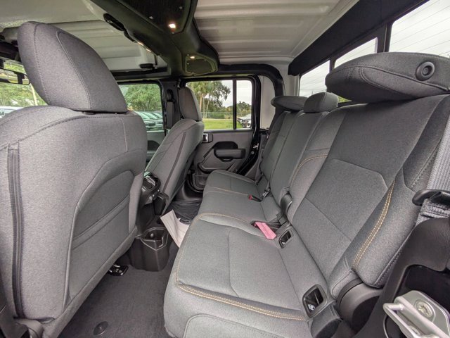 New 2025 Jeep Gladiator Sport image 12