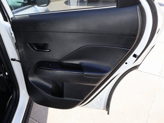 Used 2025 Hyundai Kona SEL image 13