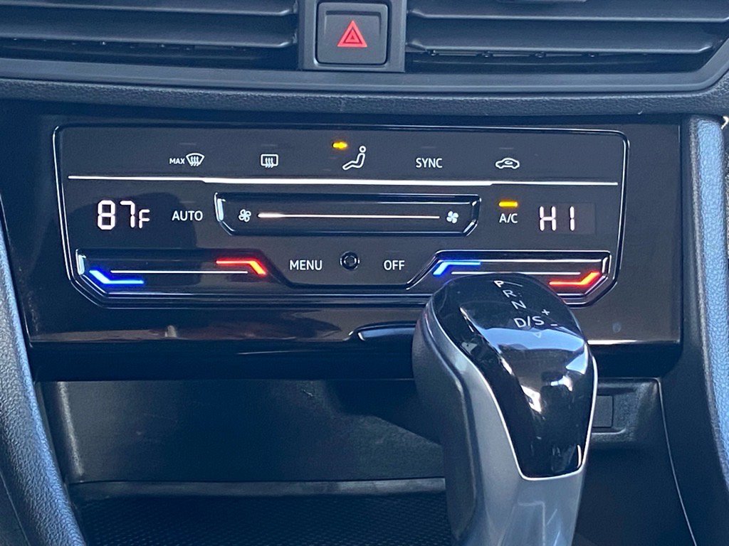 Certified 2025 Volkswagen Jetta S image 10