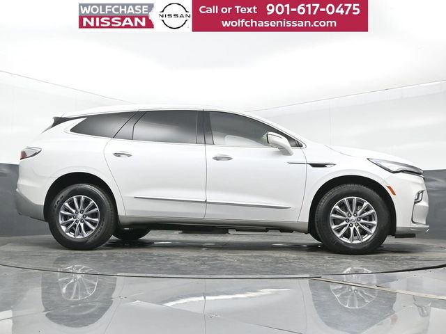 Used 2023 Buick Enclave Essence image 26