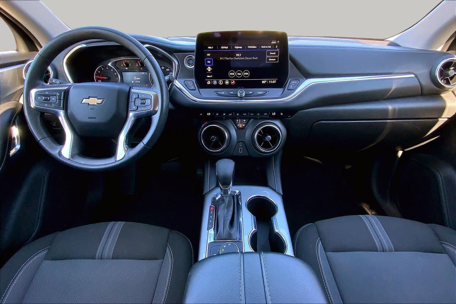 Used 2025 Chevrolet Blazer LT FWD image 14