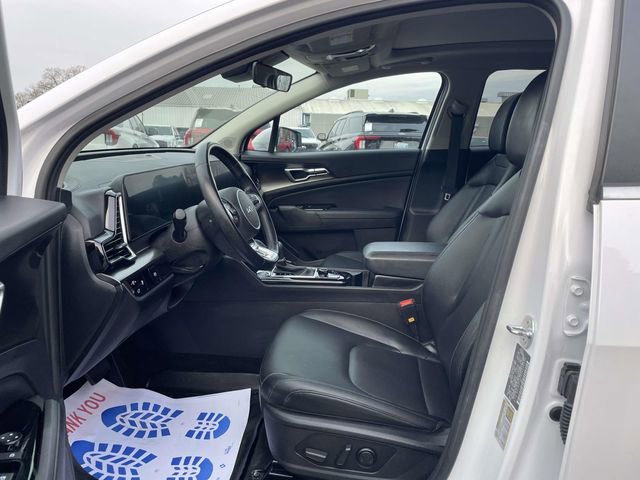 Used 2025 Kia Sportage EX w/ Premium Package image 16