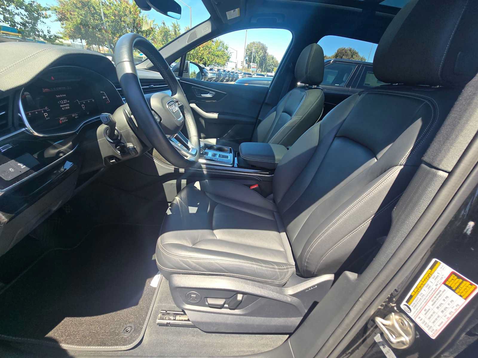 Used 2025 Audi Q7 3.0T Premium Plus AWD/4WD image 24