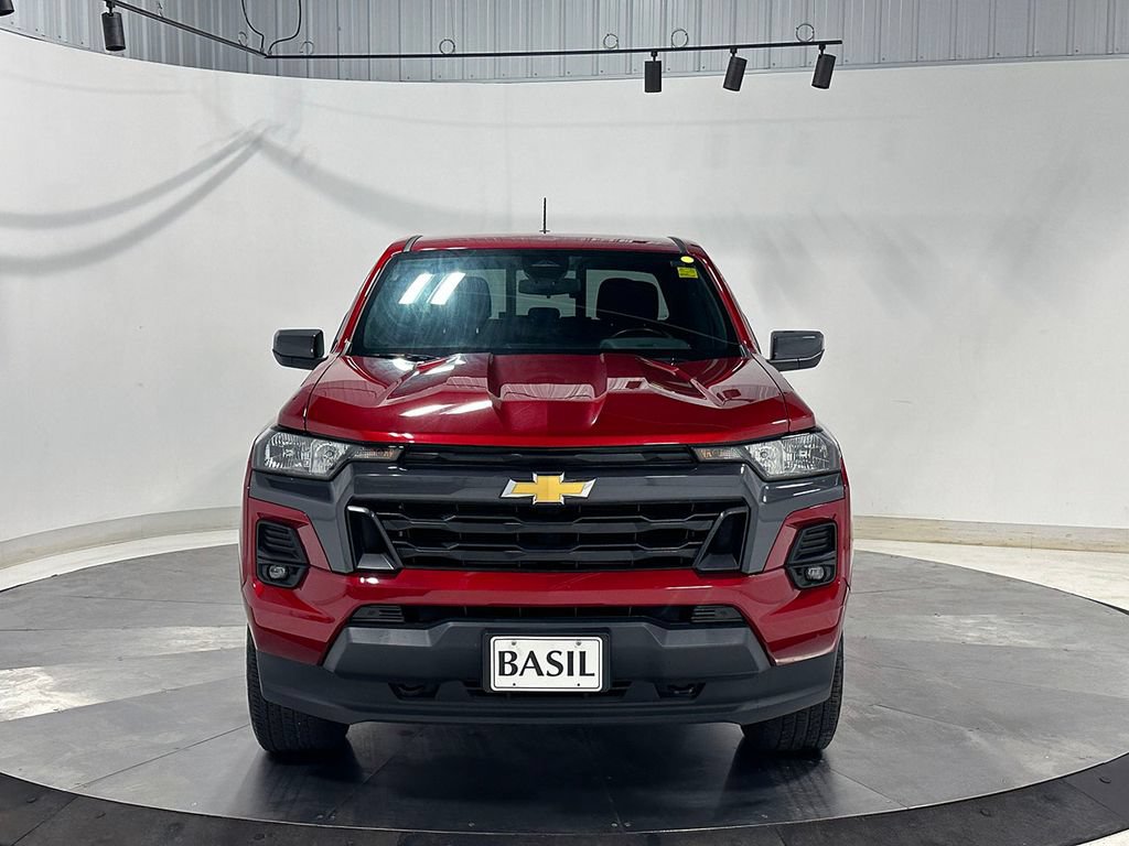 Used 2024 Chevrolet Colorado LT w/ LT Convenience Package AWD/4WD image 9