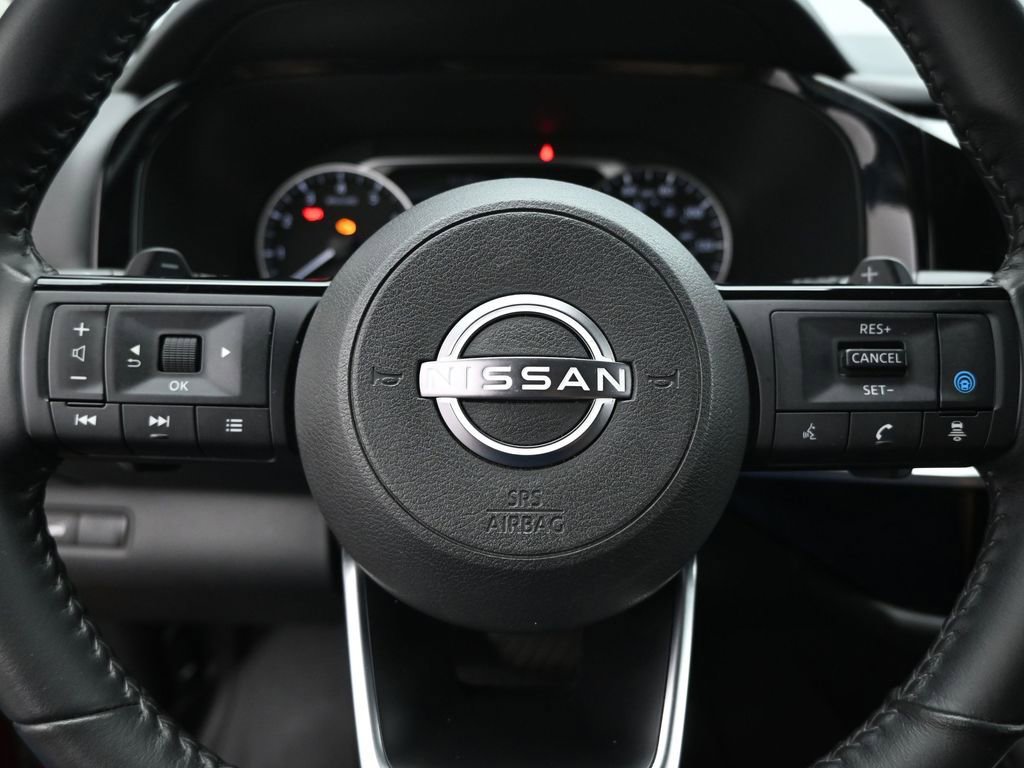 Used 2023 Nissan Pathfinder SV w/ SV Premium Package image 12