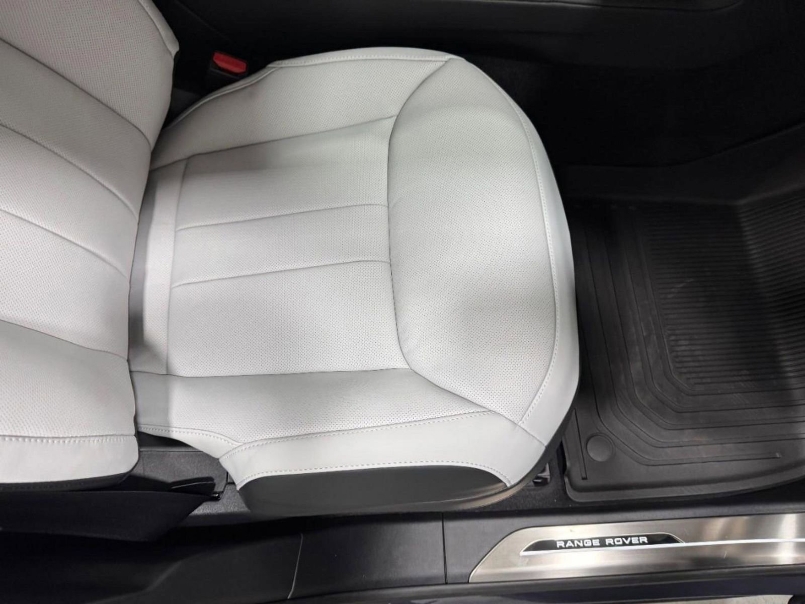 New 2026 Land Rover Range Rover Sport Dynamic SE image 19
