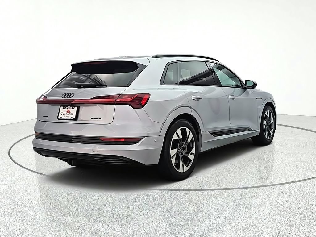 Used 2022 Audi e-tron Premium AWD/4WD image 7