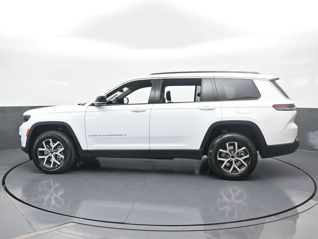Used 2025 Jeep Grand Cherokee L Limited RWD image 3