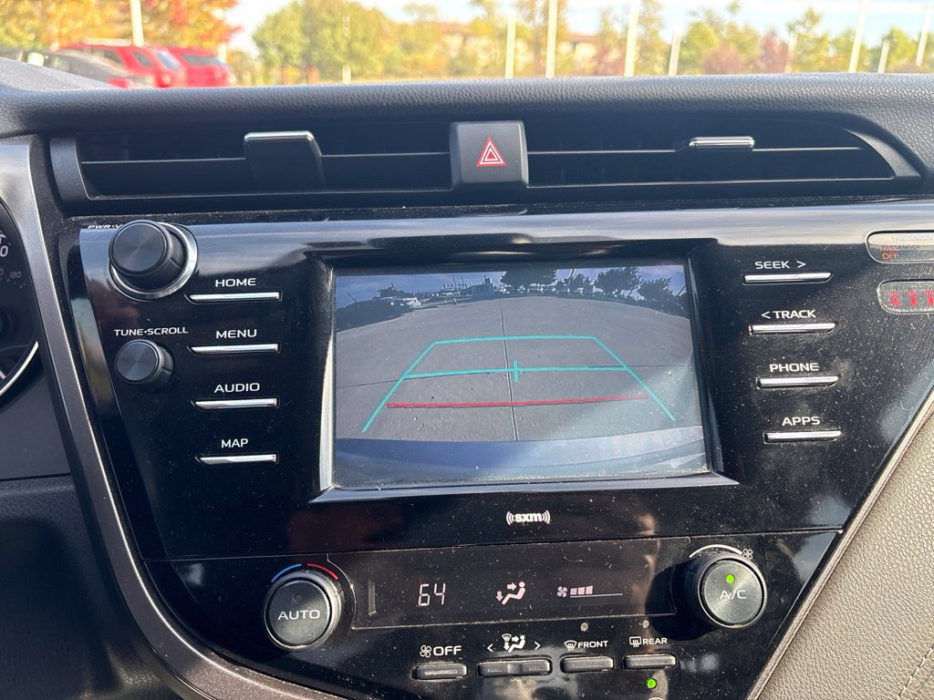 Used 2020 Toyota Camry SE FWD image 22