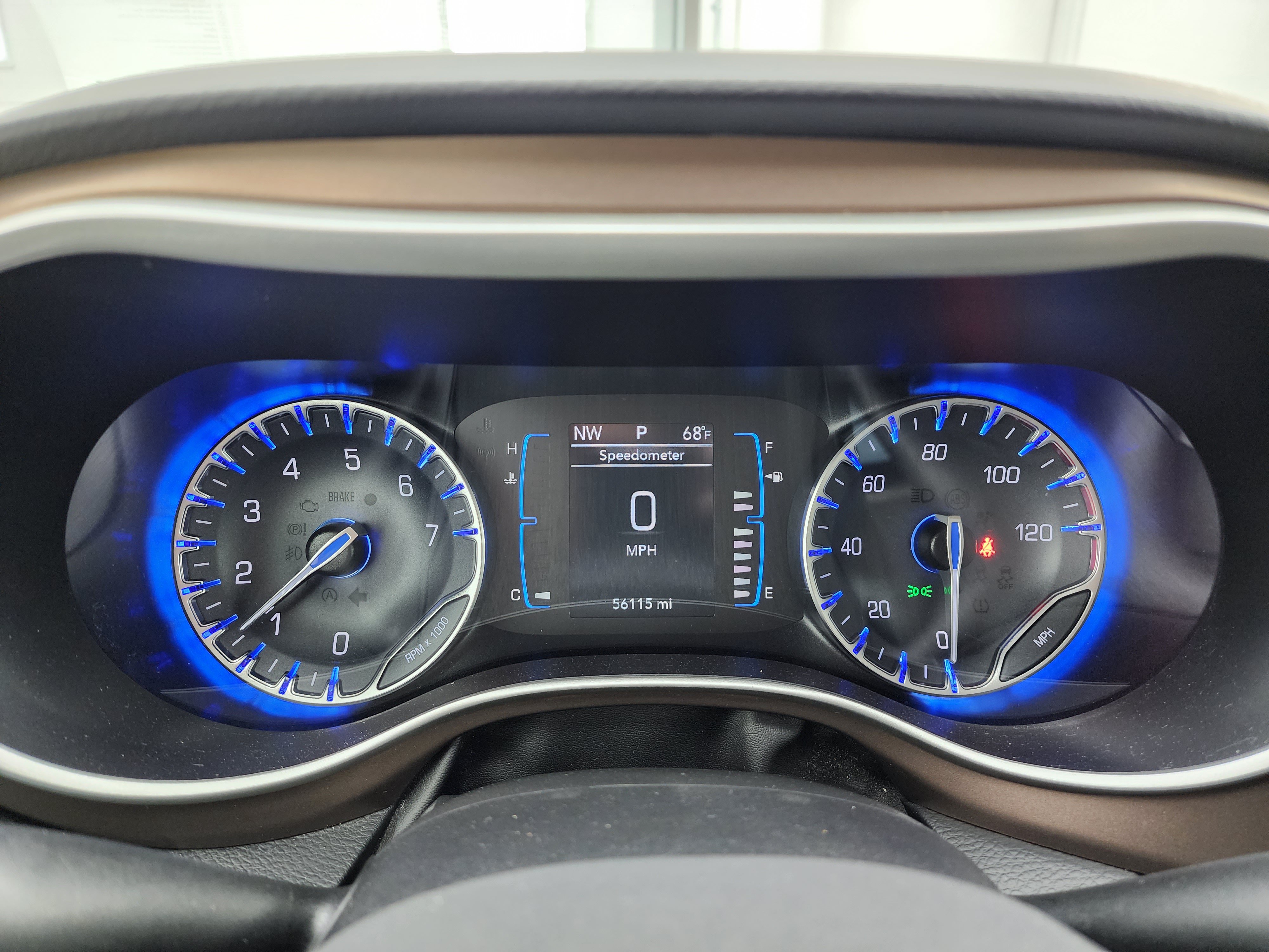 Used 2017 Chrysler Pacifica Touring-L FWD image 11