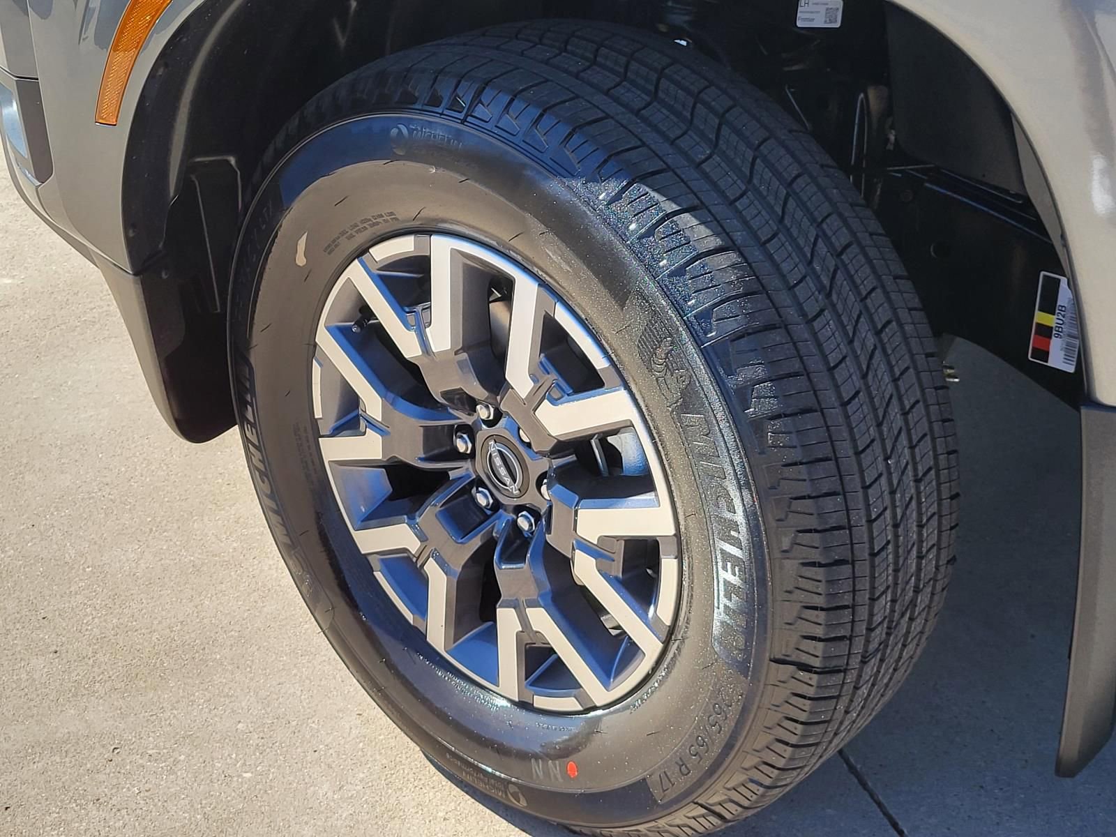 New 2026 Nissan Frontier SV image 11