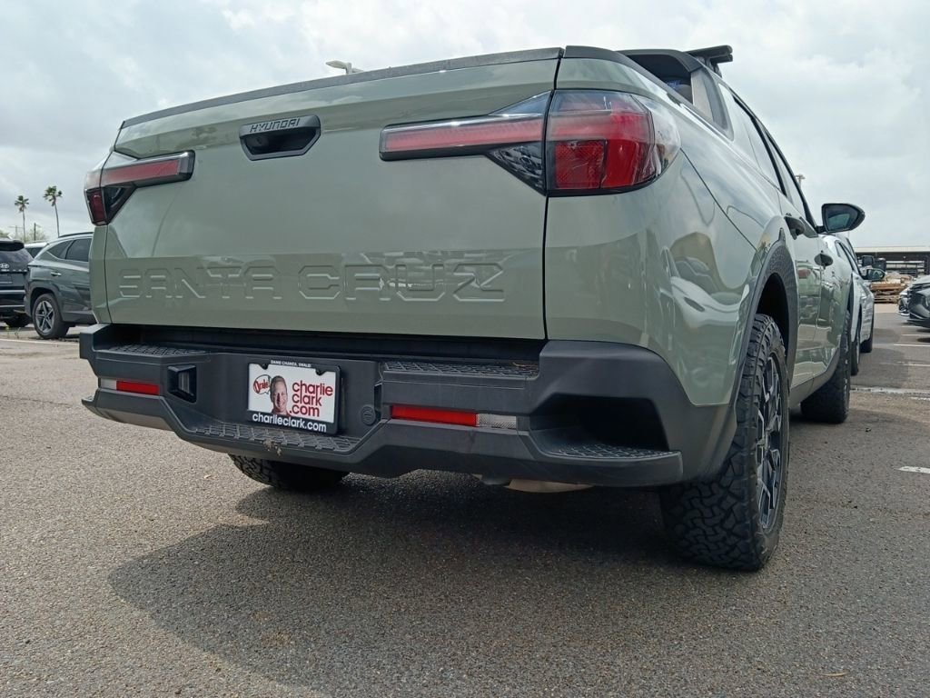 Used 2024 Hyundai Santa Cruz SEL w/ Activity Package image 3