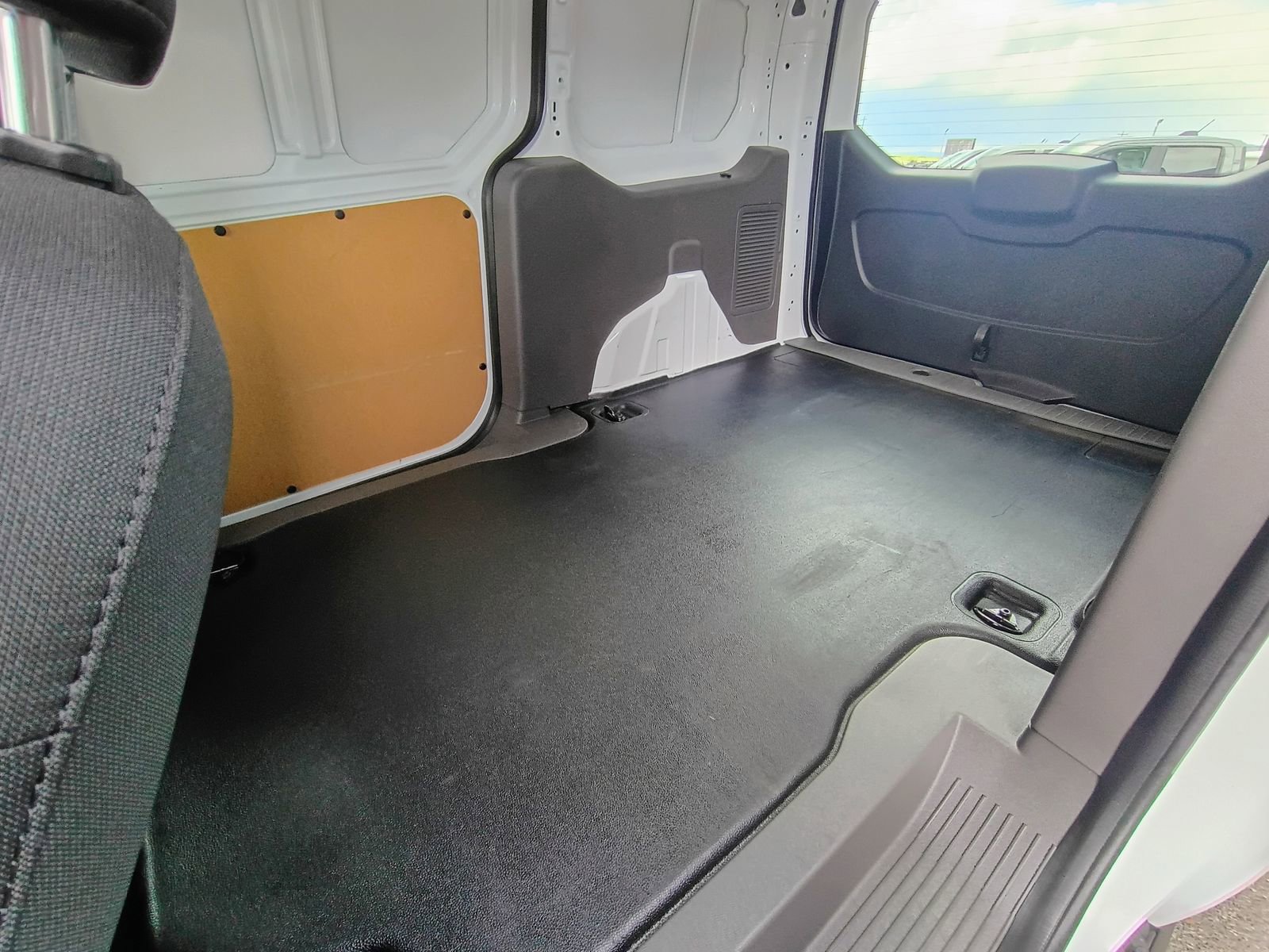 Used 2022 Ford Transit Connect XL FWD image 24
