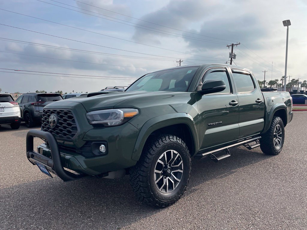 Used 2021 Toyota Tacoma TRD Sport w/ Technology Package RWD image 3