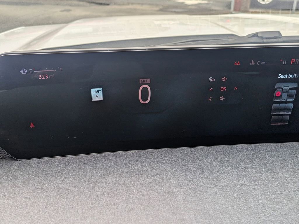 Used 2025 Ford Expedition Active image 22