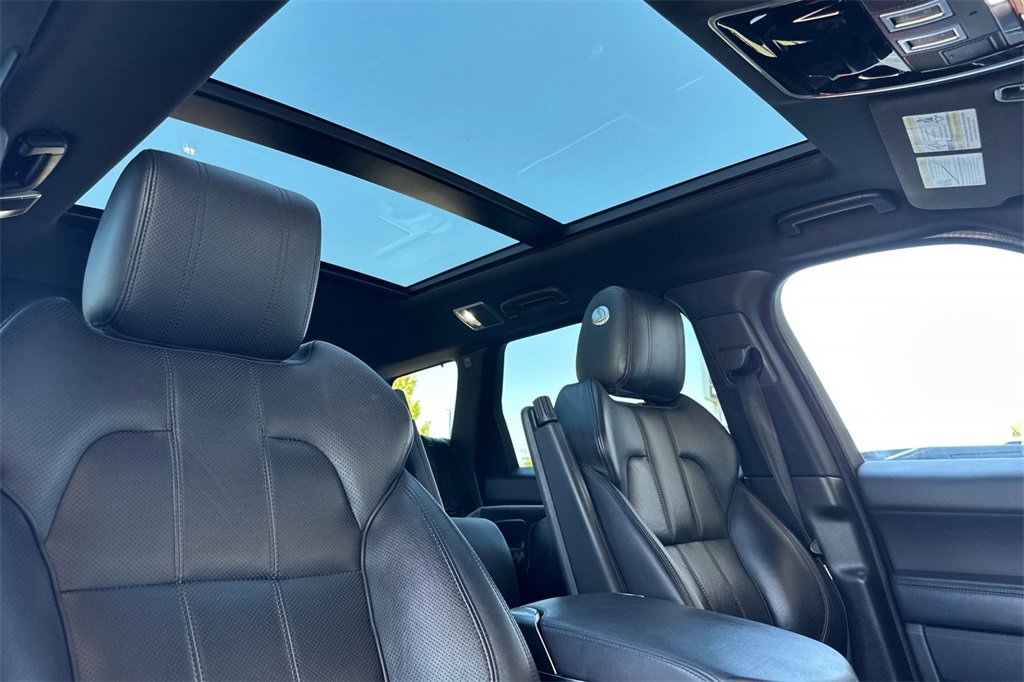 Used 2016 Land Rover Range Rover Sport Supercharged image 19