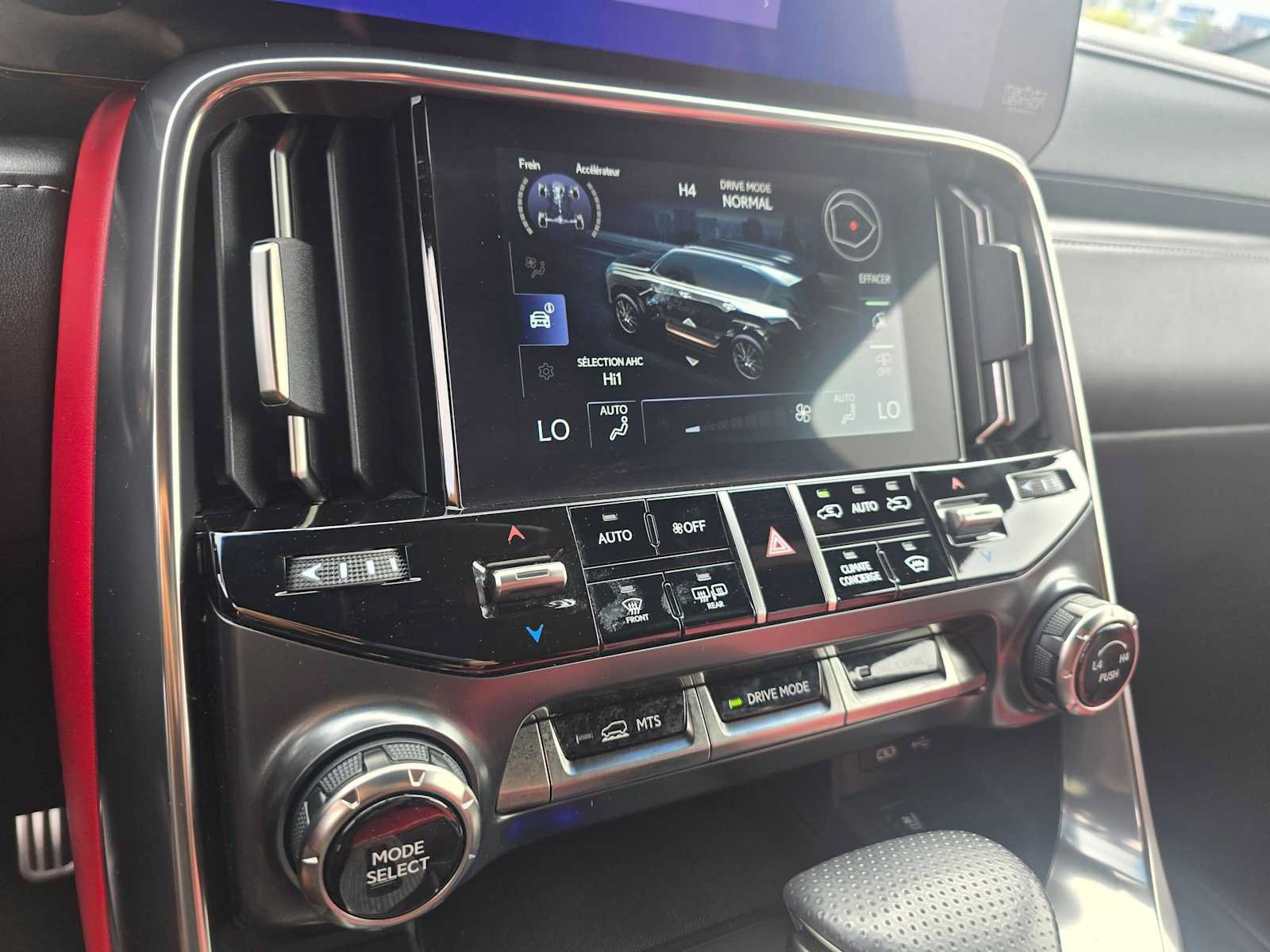 Used 2024 Lexus LX 600 F Sport AWD/4WD image 30