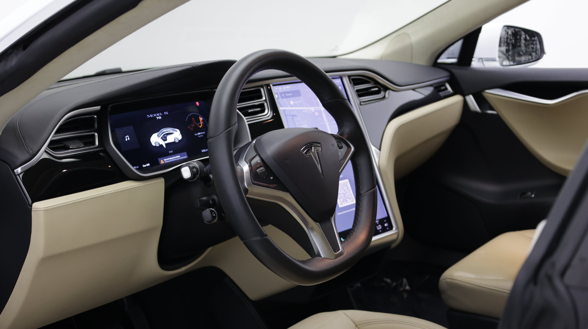 Used 2016 Tesla Model S 70 RWD image 10