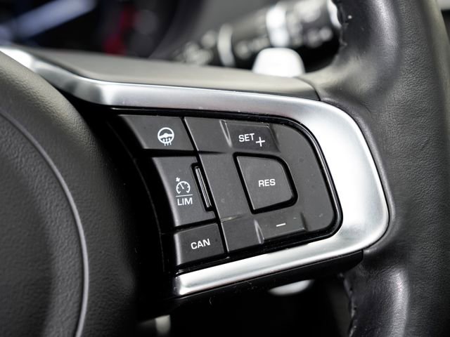 Used 2018 Jaguar F-PACE S image 13
