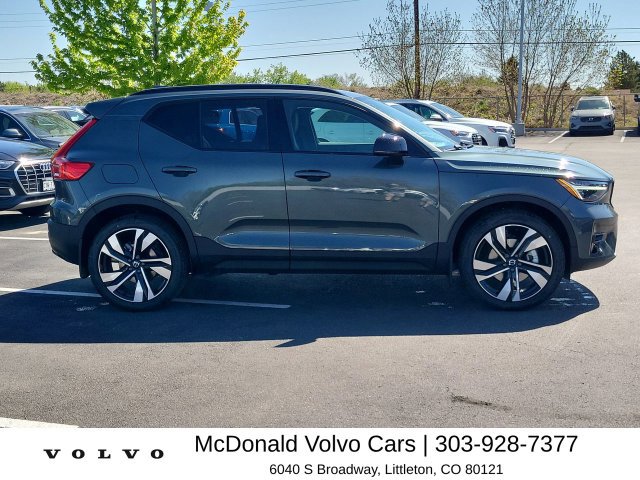 New 2026 Volvo XC40 B5 Ultra w/ Protection Package Premier AWD/4WD image 9
