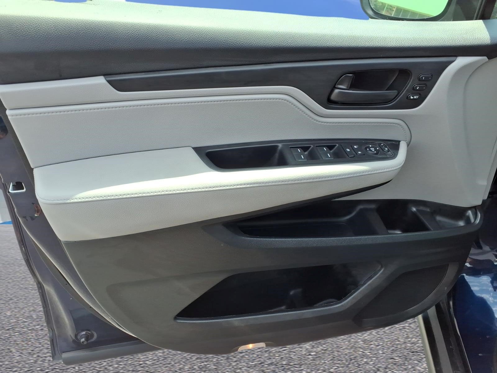 Certified 2024 Honda Odyssey EX-L image 16
