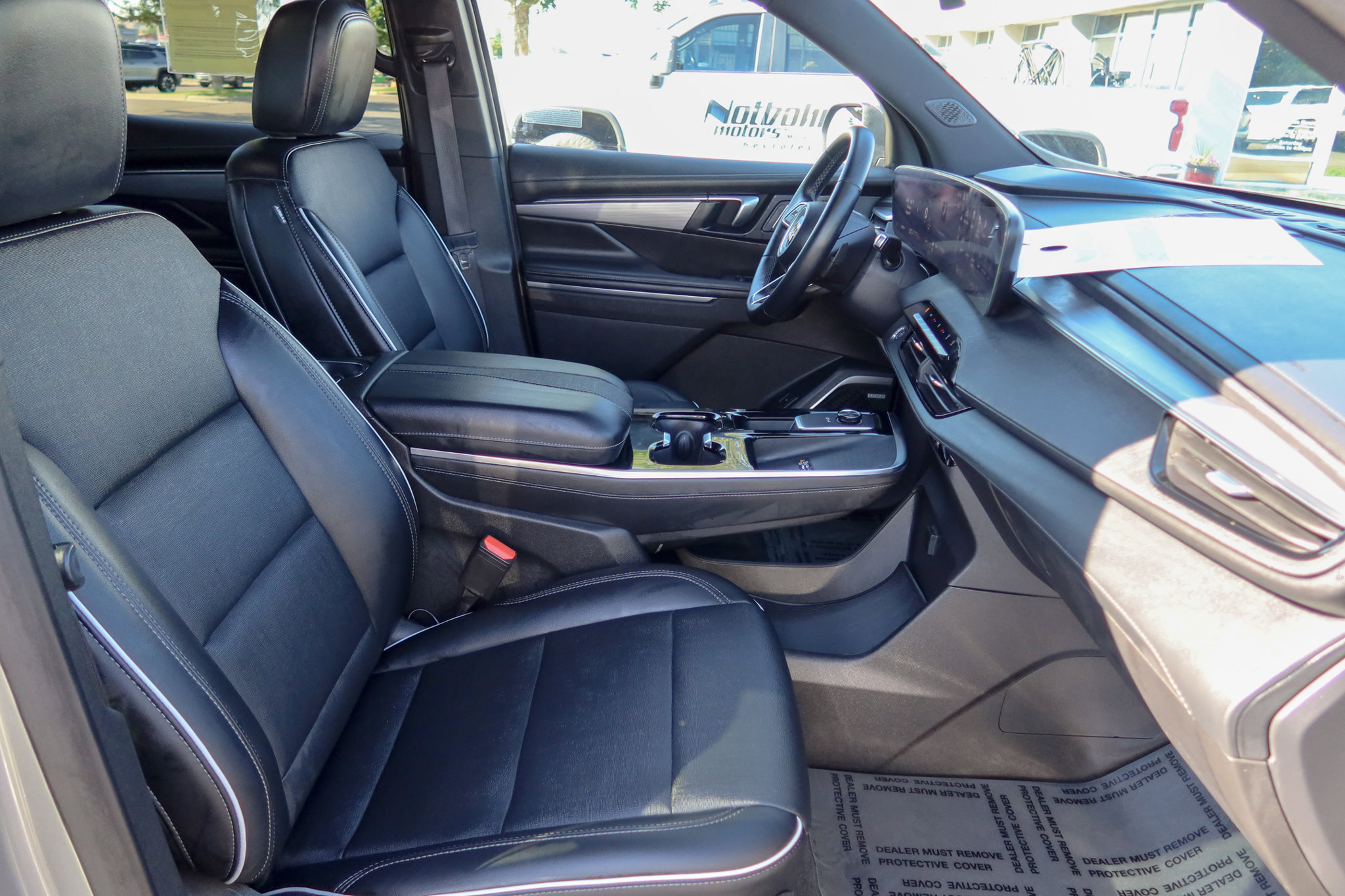 Used 2025 Buick Enclave Preferred FWD image 15