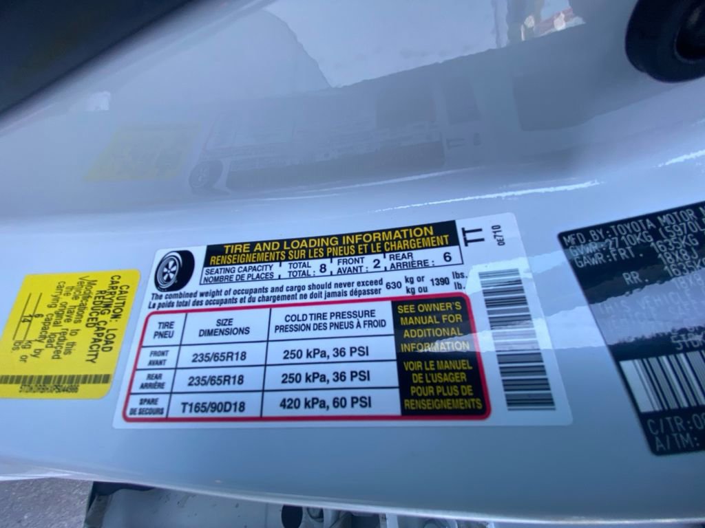 Used 2023 Toyota Highlander XLE AWD/4WD image 27