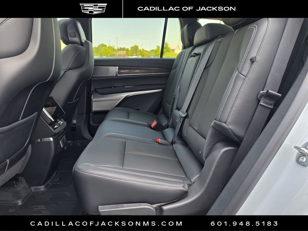 New 2027 Cadillac Vistiq Luxury w/ LPO, Floor Liner Package AWD/4WD image 18