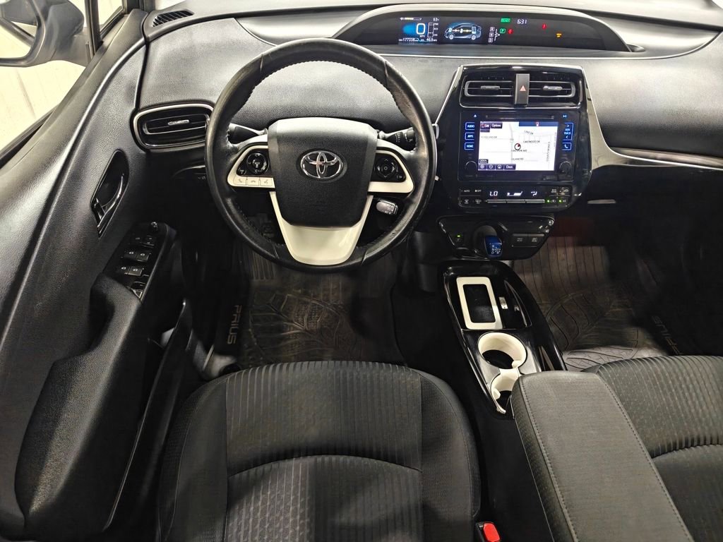 Used 2016 Toyota Prius Three image 4