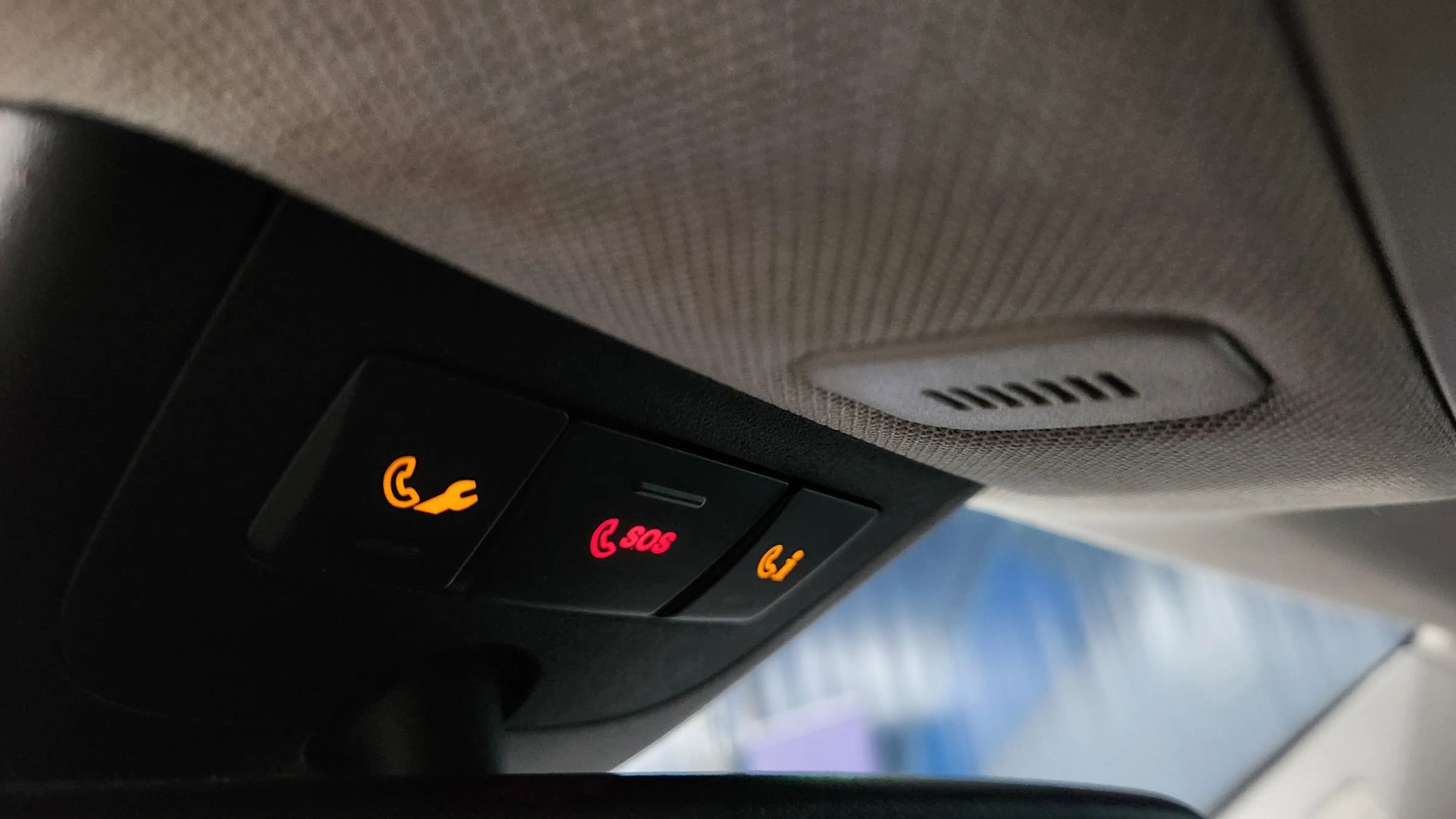 Used 2015 Mercedes-Benz GLA 250 4MATIC image 38