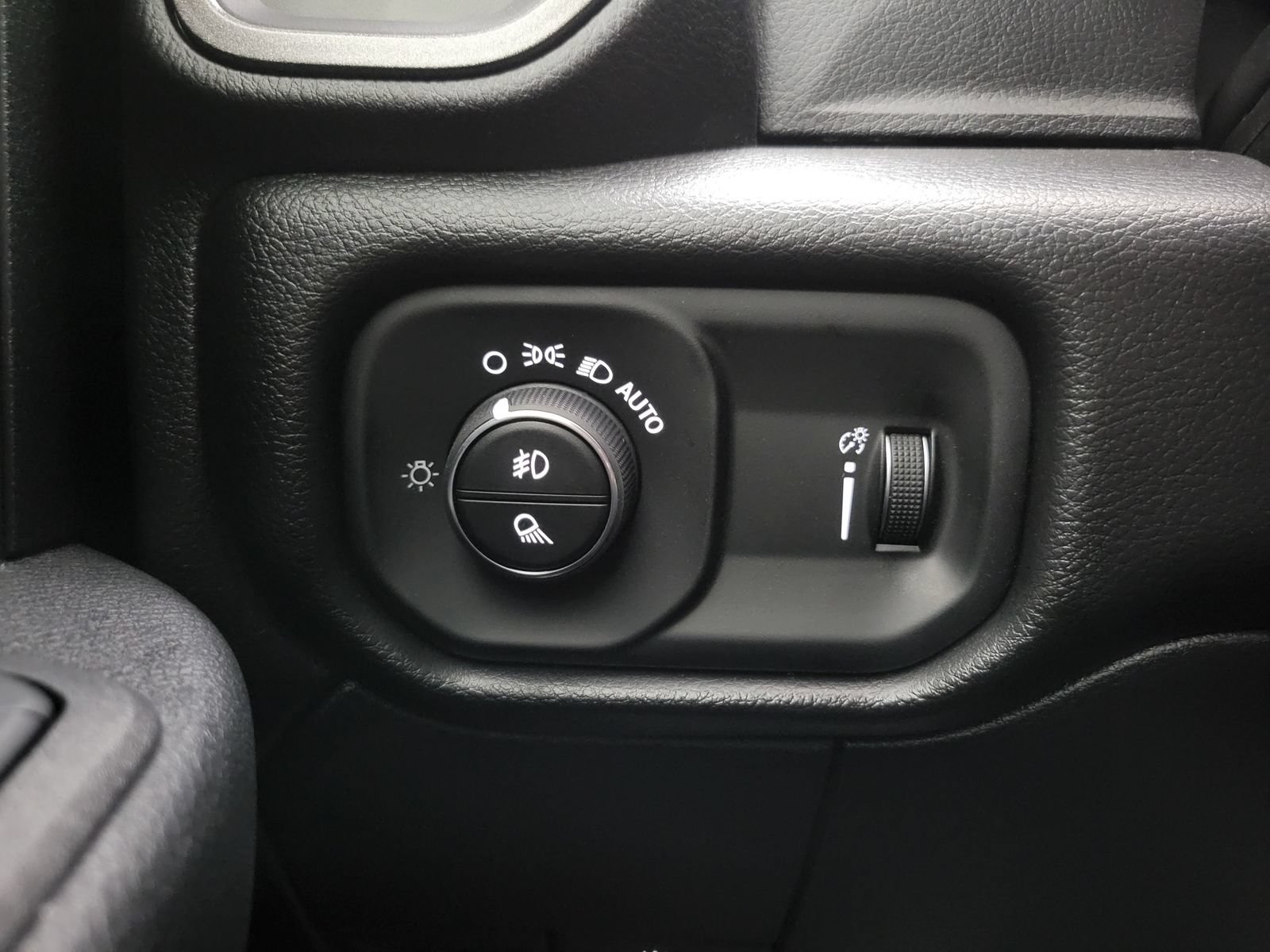 New 2026 RAM 2500 Tradesman AWD/4WD image 31