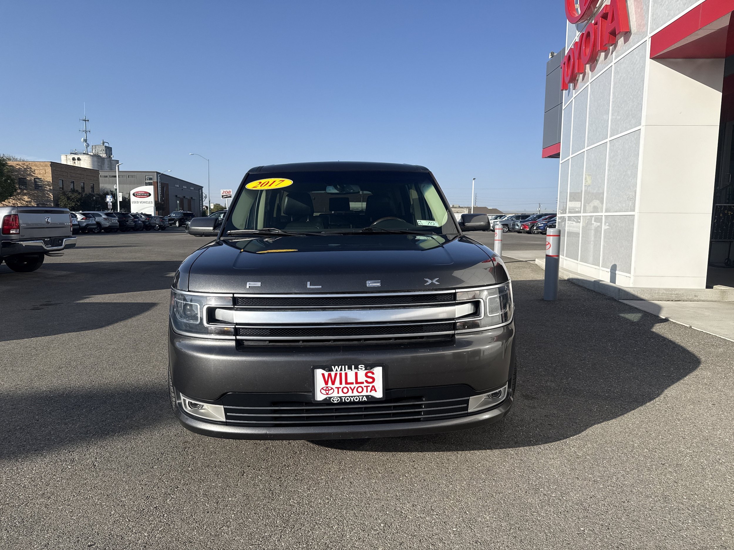 Used 2017 Ford Flex Limited w/ Equipment Group 303A AWD/4WD image 5