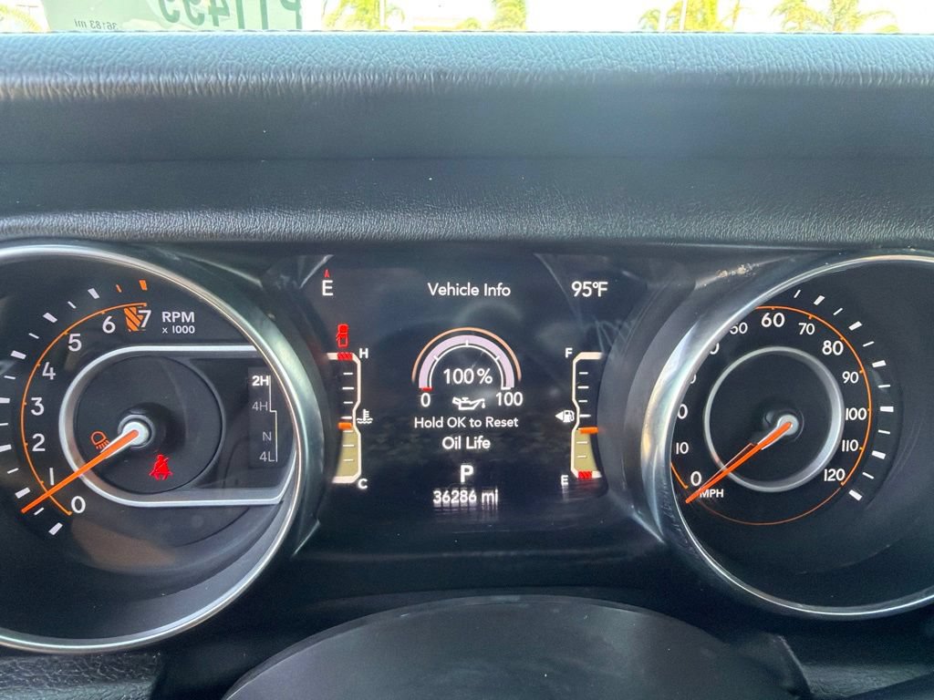 Used 2022 Jeep Gladiator Overland w/ Popular Equipment Package AWD/4WD image 25