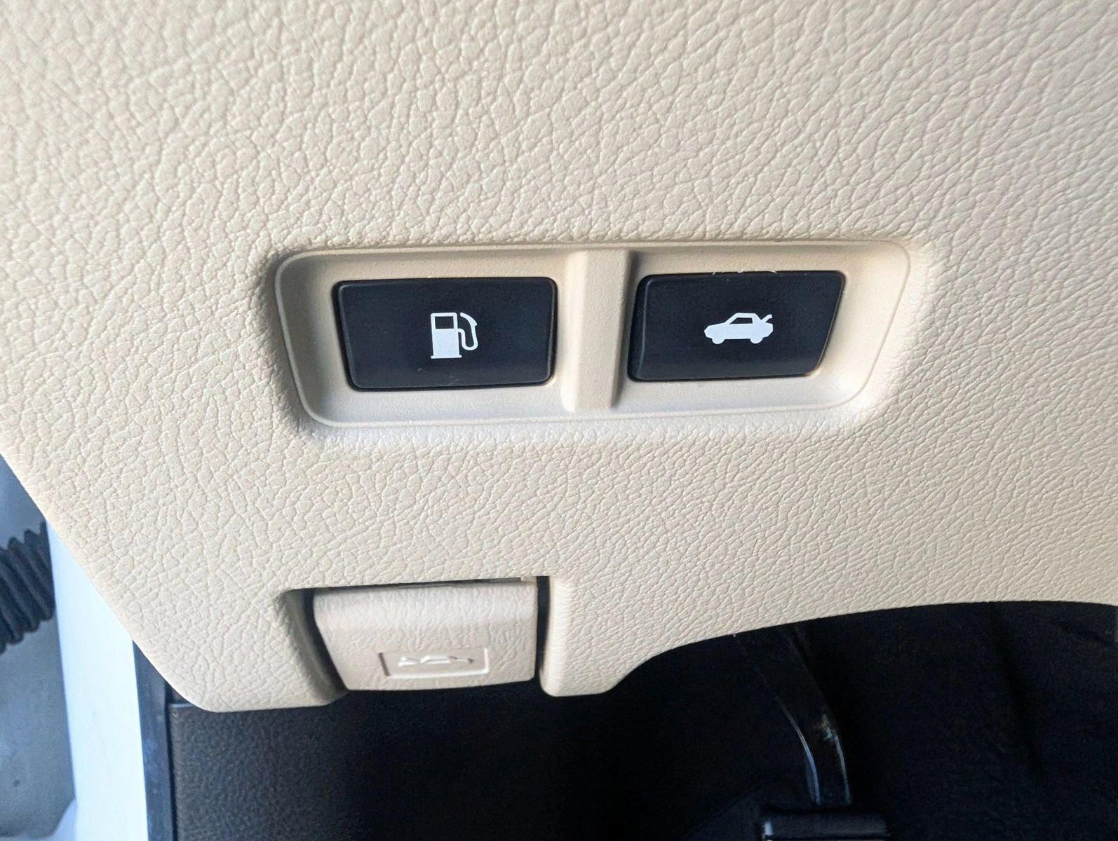 Used 2010 Lexus HS 250h FWD image 39