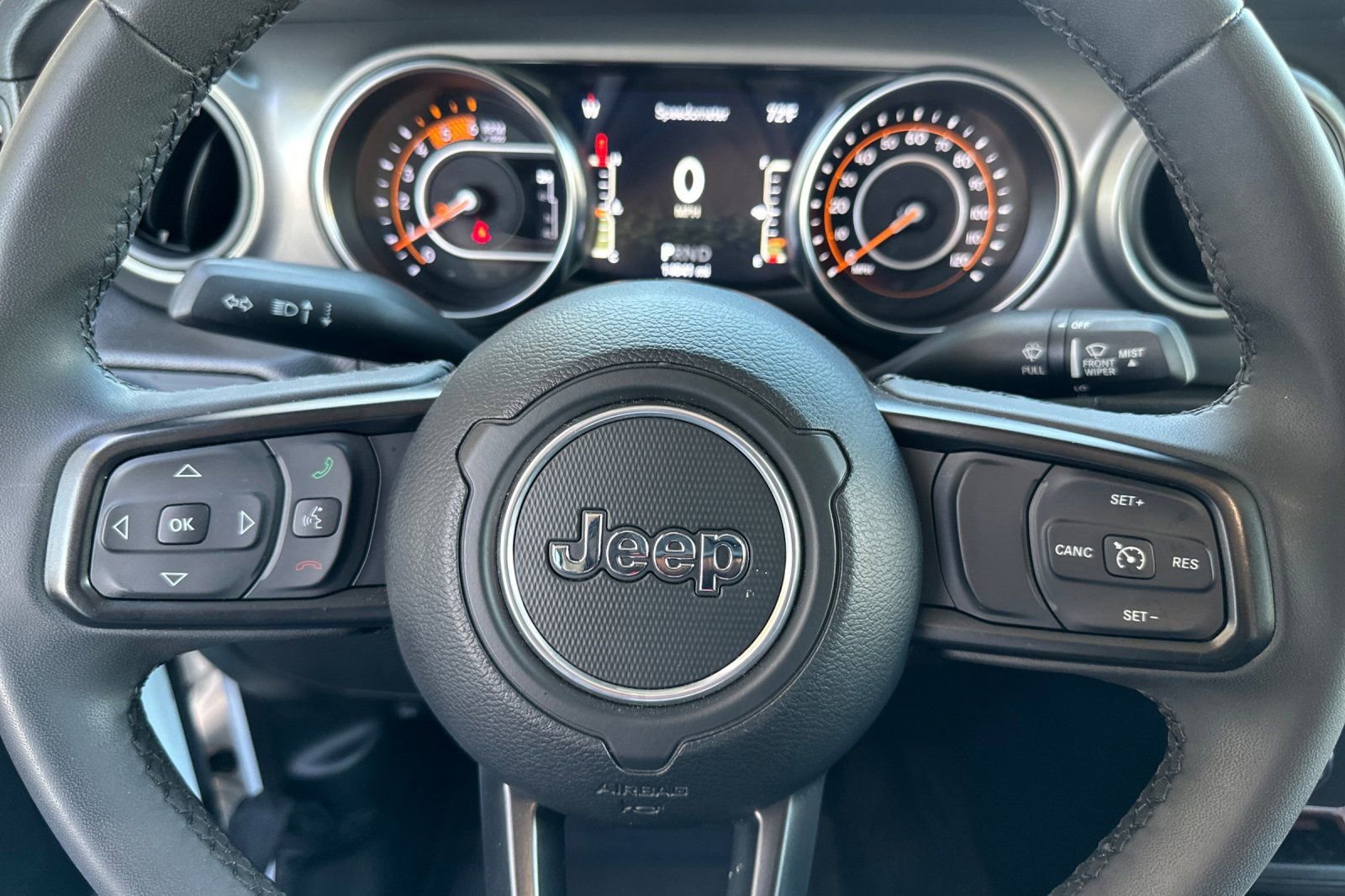 Used 2023 Jeep Gladiator Willys image 23