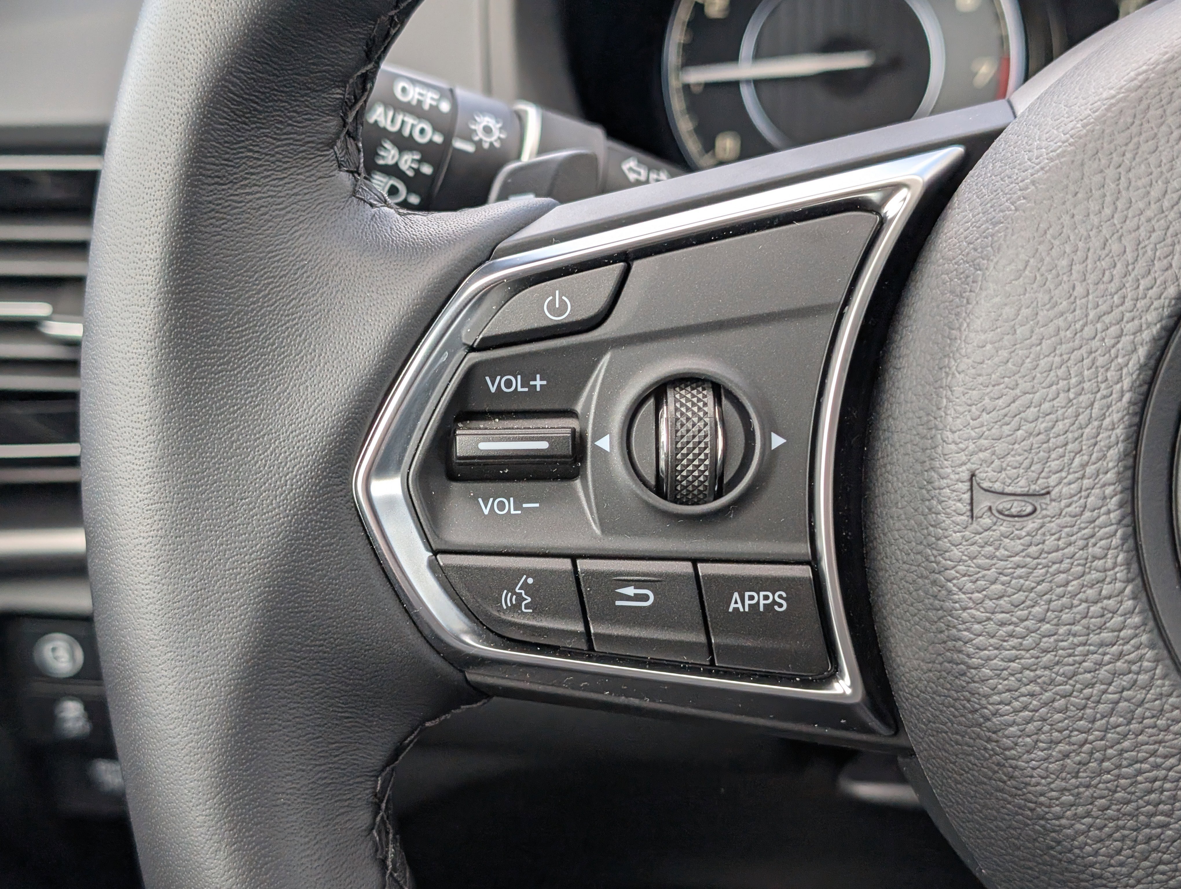 Certified 2025 Acura RDX SH-AWD image 15