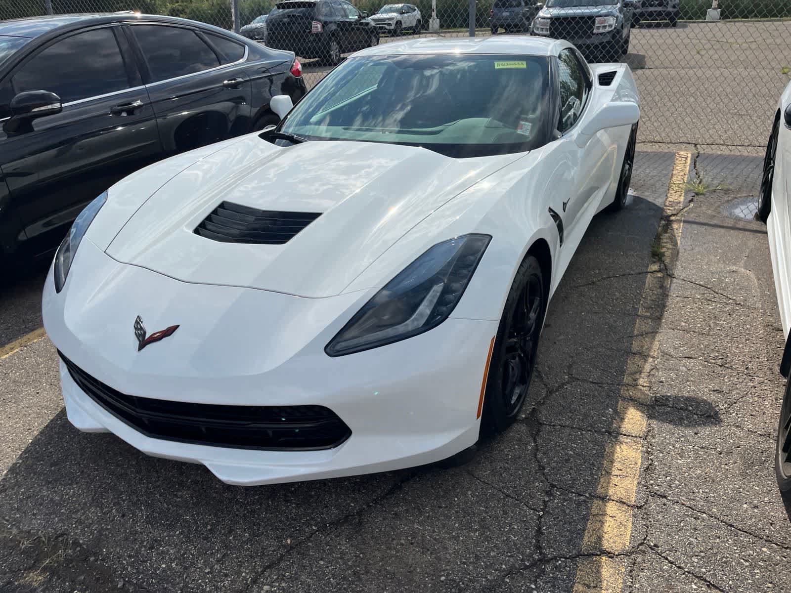 Used 2017 Chevrolet Corvette Stingray Coupe w/ Carbon Flash Badge Package RWD image 5