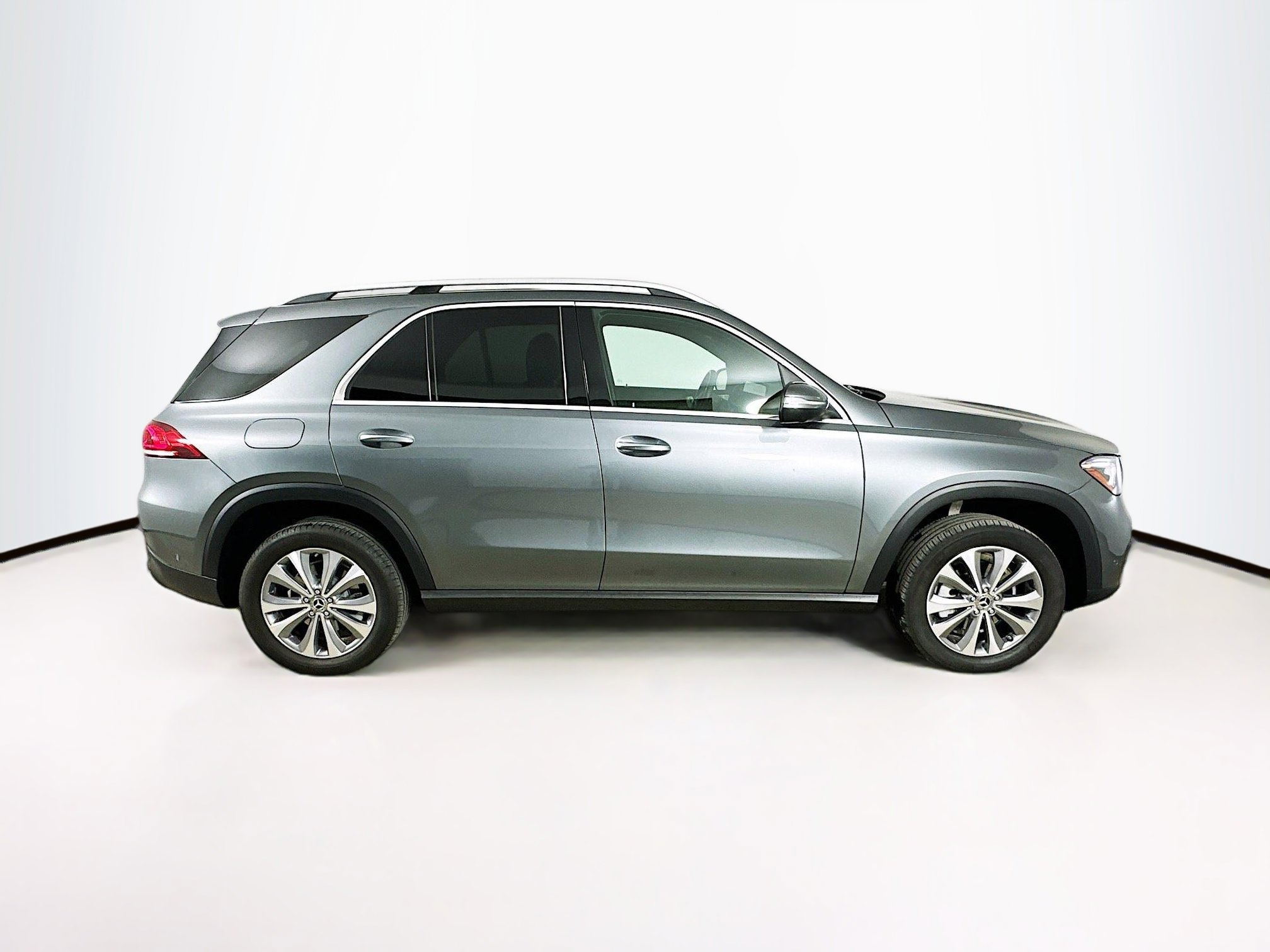 Certified 2021 Mercedes-Benz GLE 350 4MATIC image 4