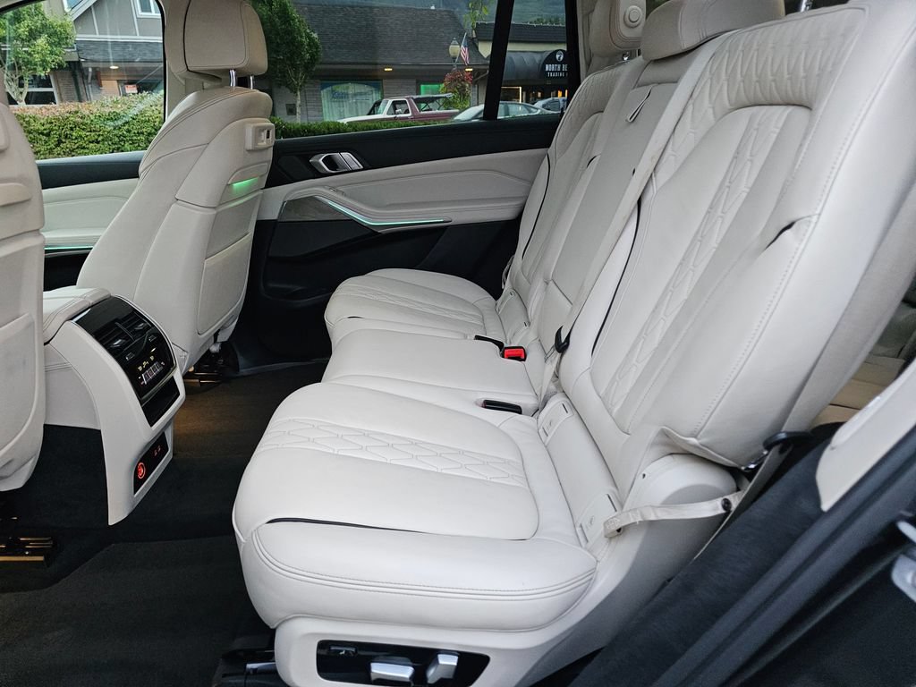 Used 2020 BMW X7 xDrive40i AWD/4WD image 19